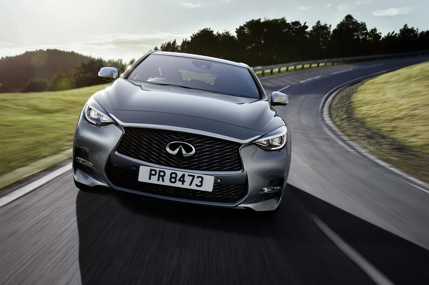 8259548-infiniti-q30.jpg