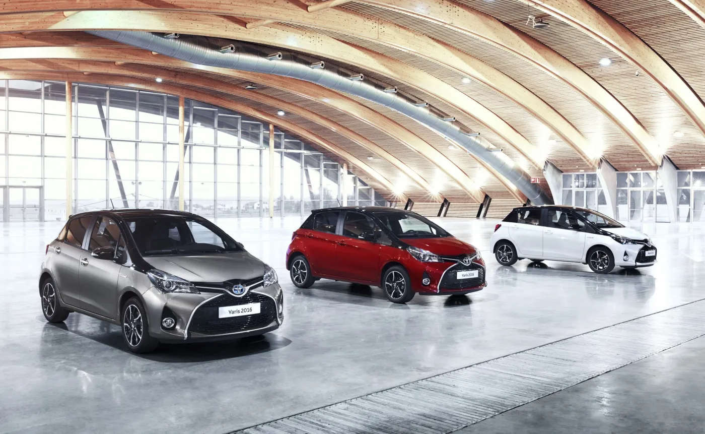 8511773-toyota-yaris.jpg