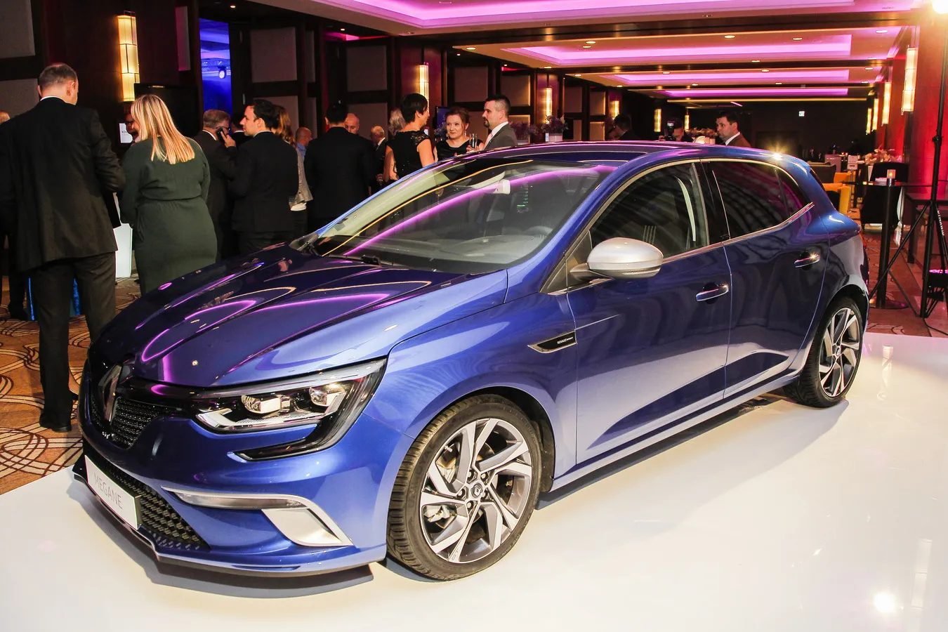 8512410-renault-megane.jpg