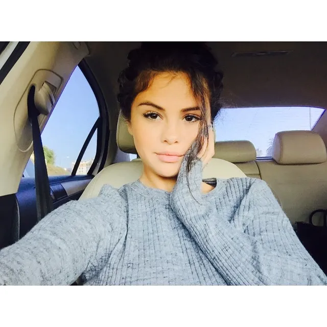 8533953-selena-gomez.jpg