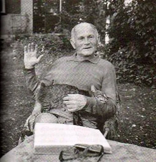 8574260-bohumil-hrabal.jpg