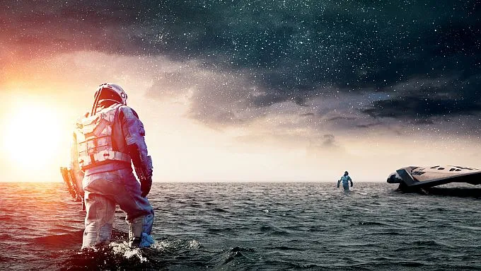 7039619-interstellar.jpg