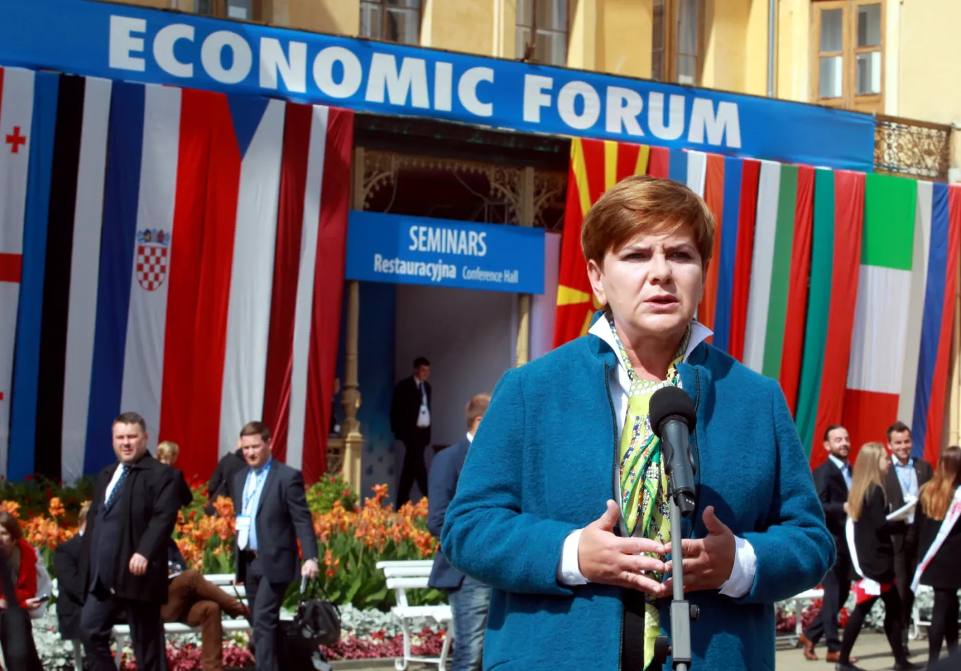 Szydło o uchodźcach: Polska nie może ulegać presji państw starej Unii