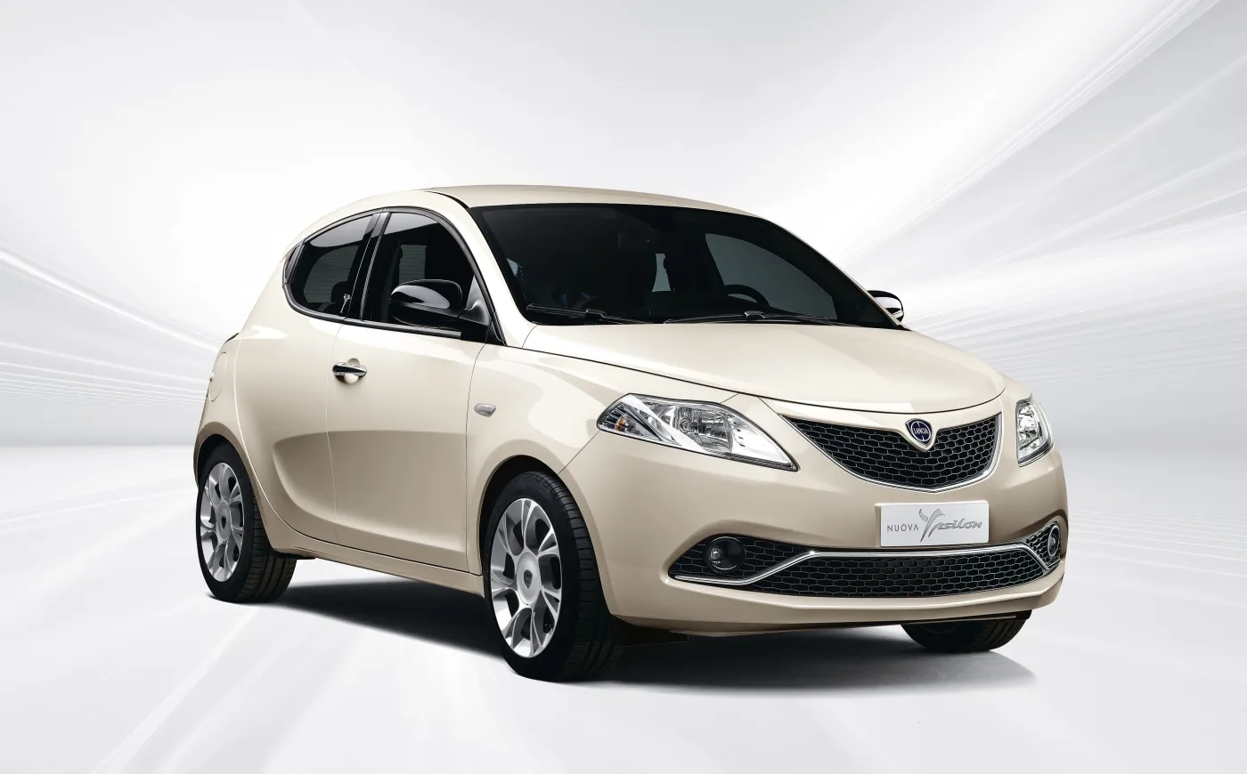 8193270-lancia-ypsilon.jpg