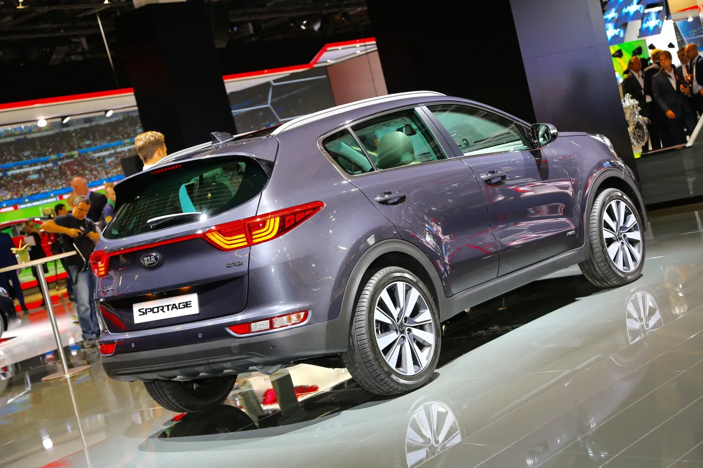 8215692-kia-sportage.jpg