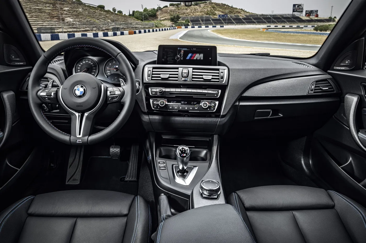 8317711-bmw-m2-coupe.jpg
