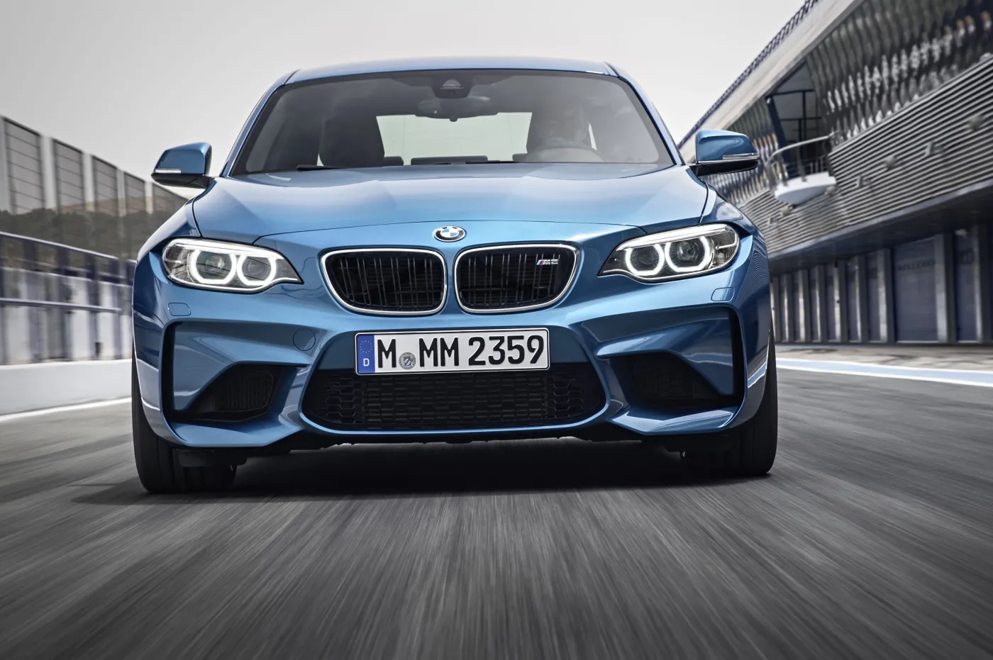 8317871-bmw-m2-coupe.jpg