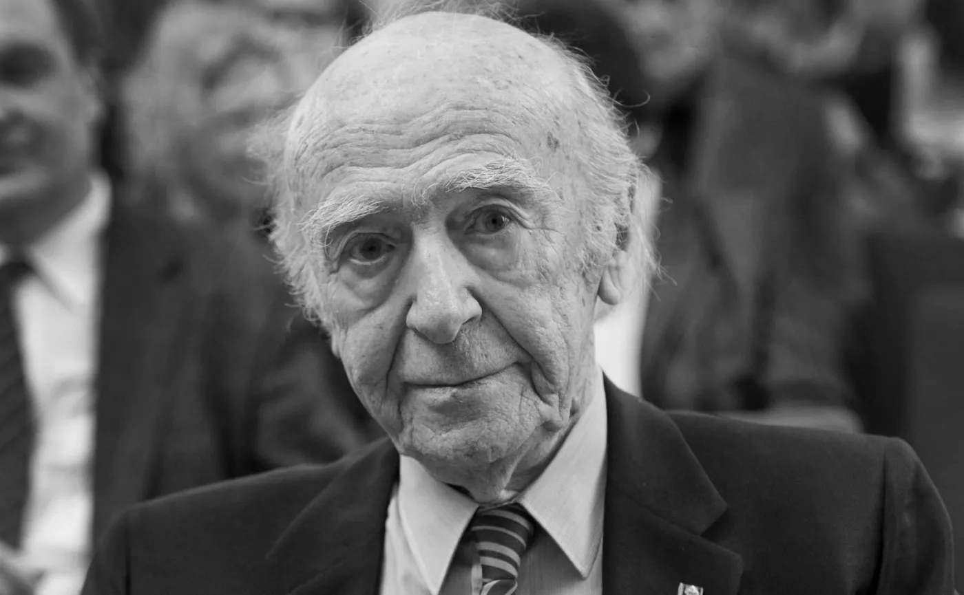 Karl Dedecius