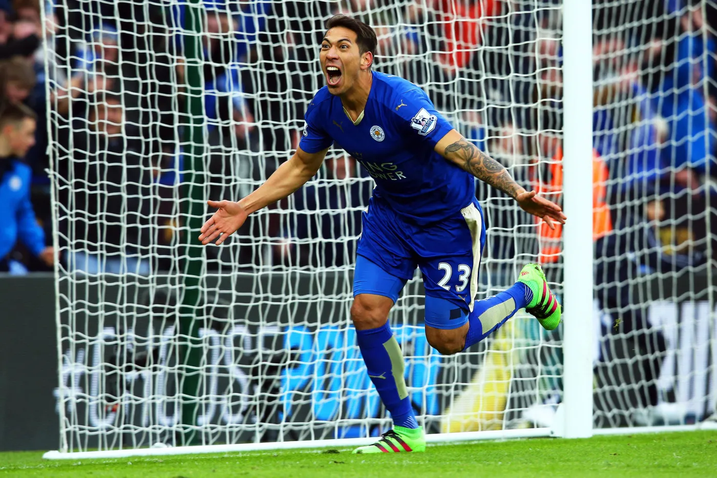 Liga angielska: Leicester wygrało w końcówe. Czyste konto Boruca. WIDEO