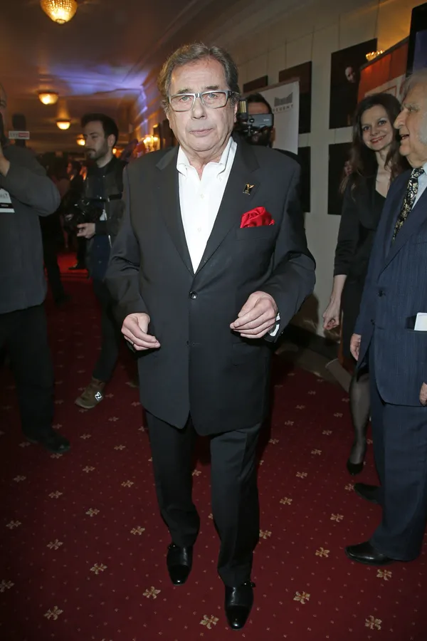 8816492-janusz-gajos.jpg