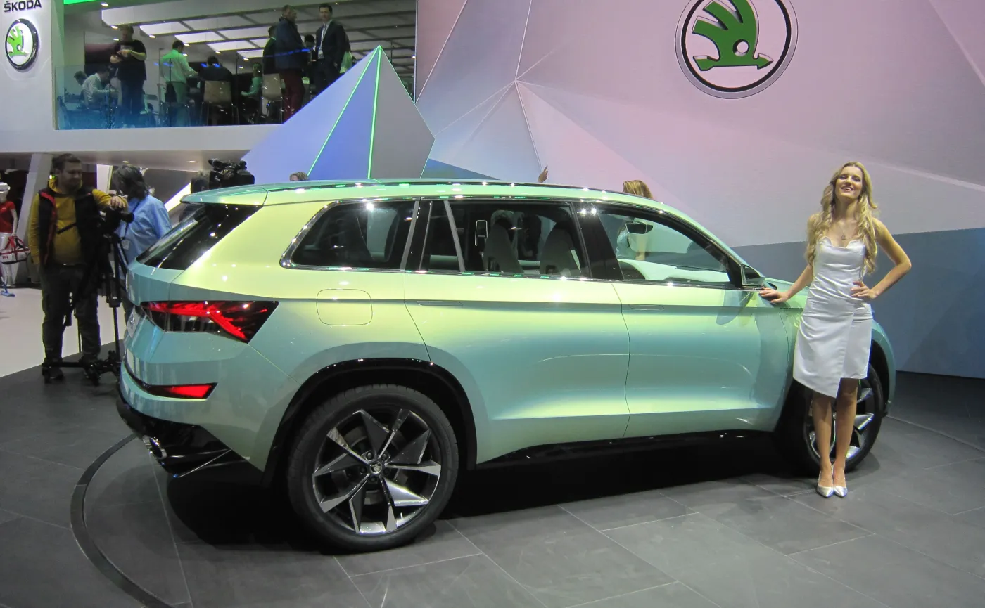 8837835-skoda-visions.jpg