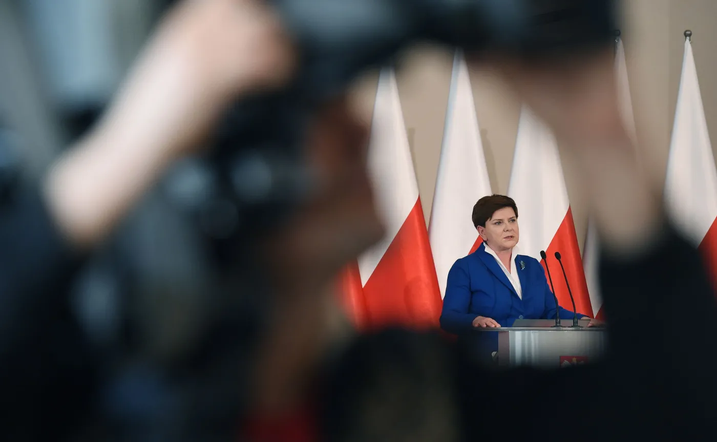 "Nie traćmy wiary, że możemy Polskę zmienić na lepsze". Beata Szydło złożyła Polakom życzenia wielkanocne. WIDEO