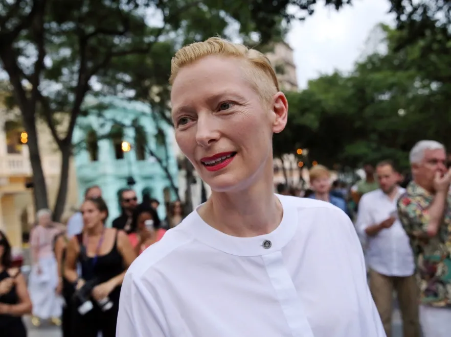 9003965-tilda-swinton.jpg