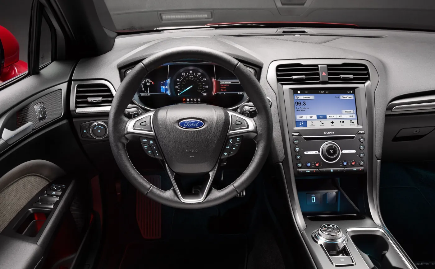 8628830-ford-fusion.jpg