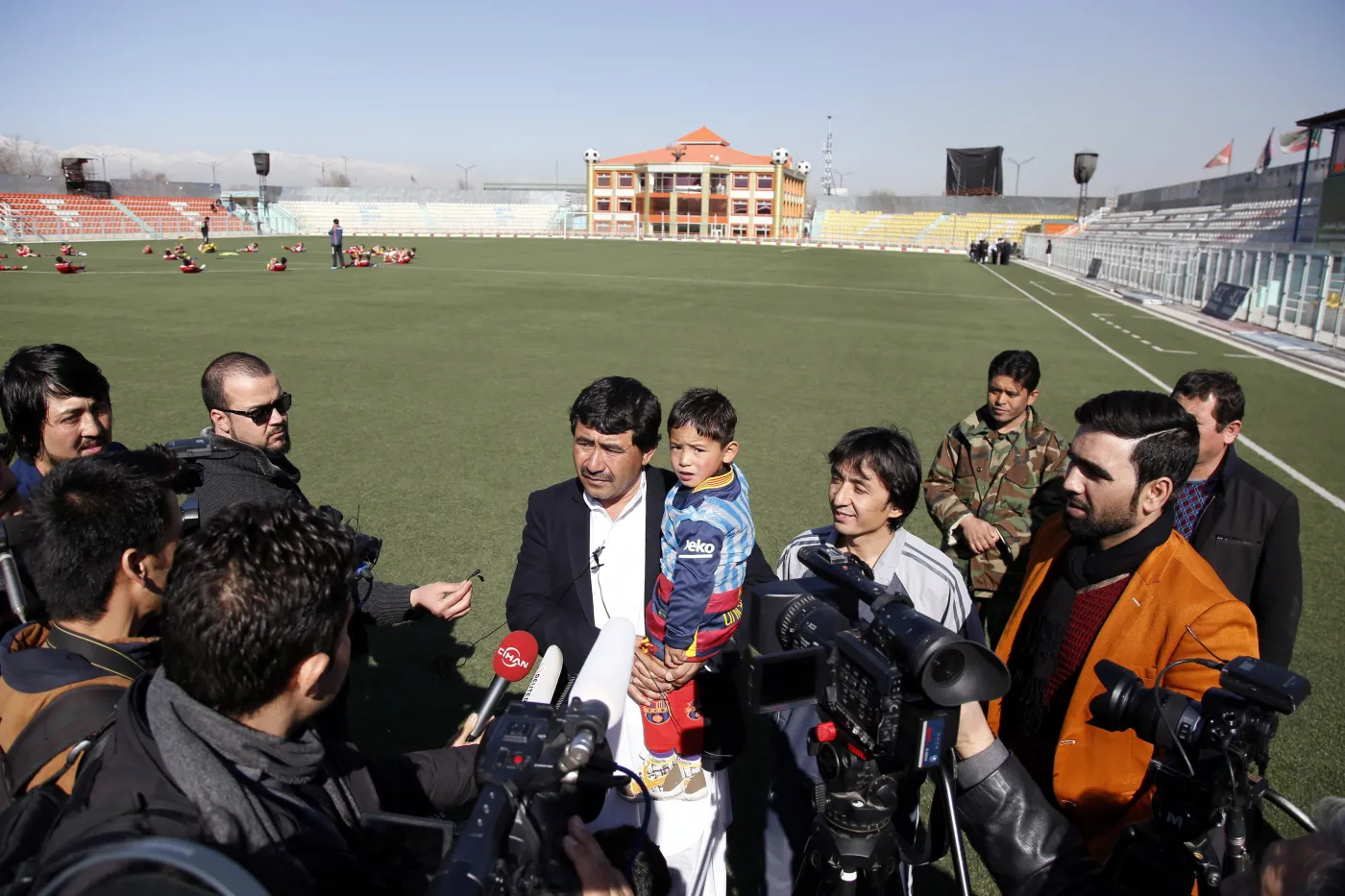 8697130-murtaza-ahmadi.jpg