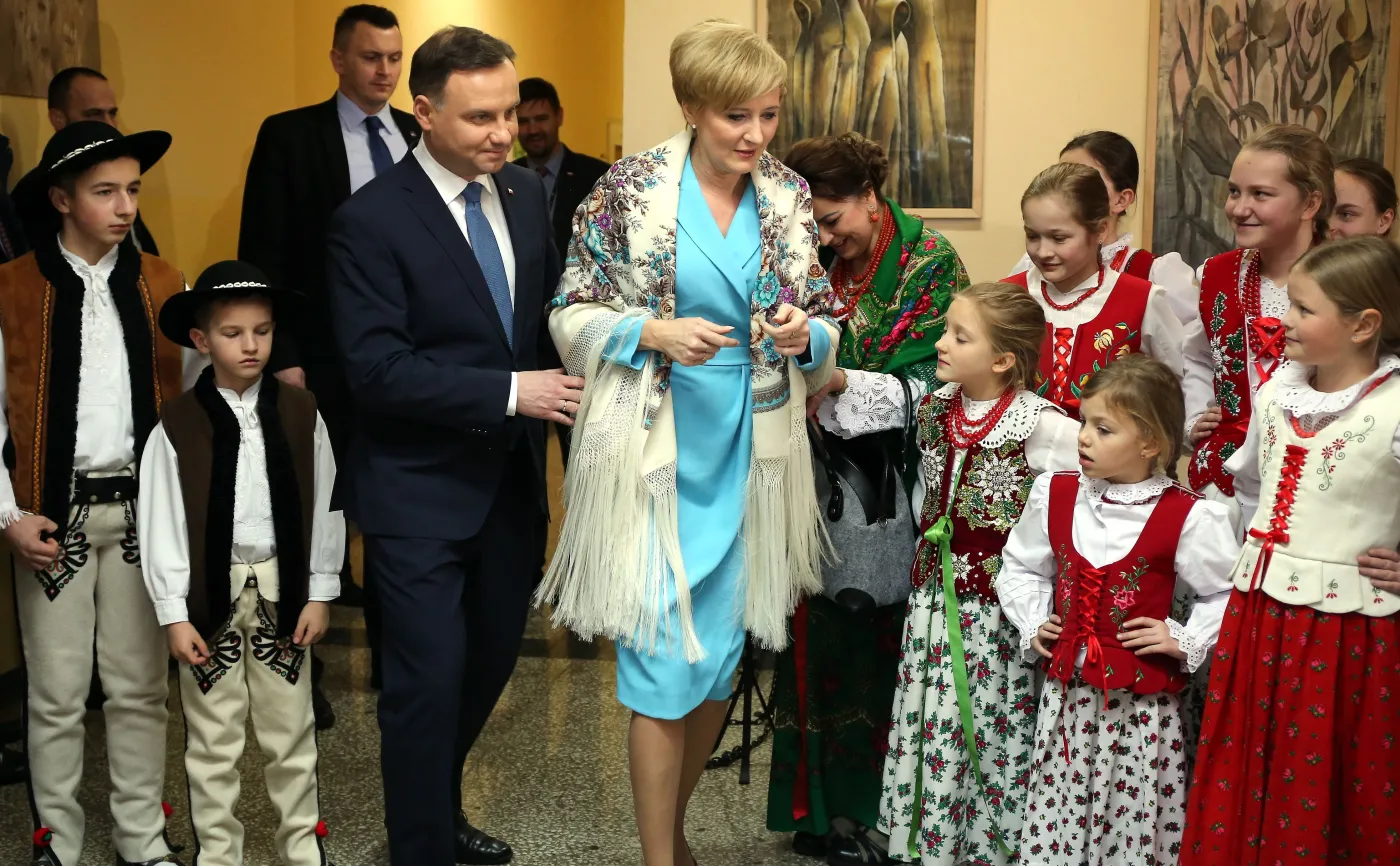8705329-pierwsza-para.jpg