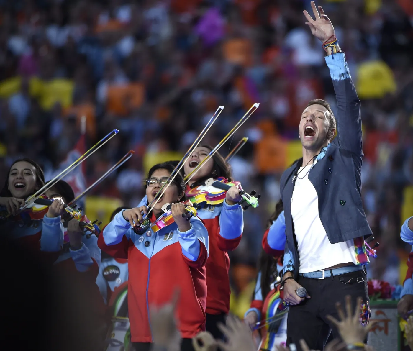8713828-chris-martin.jpg