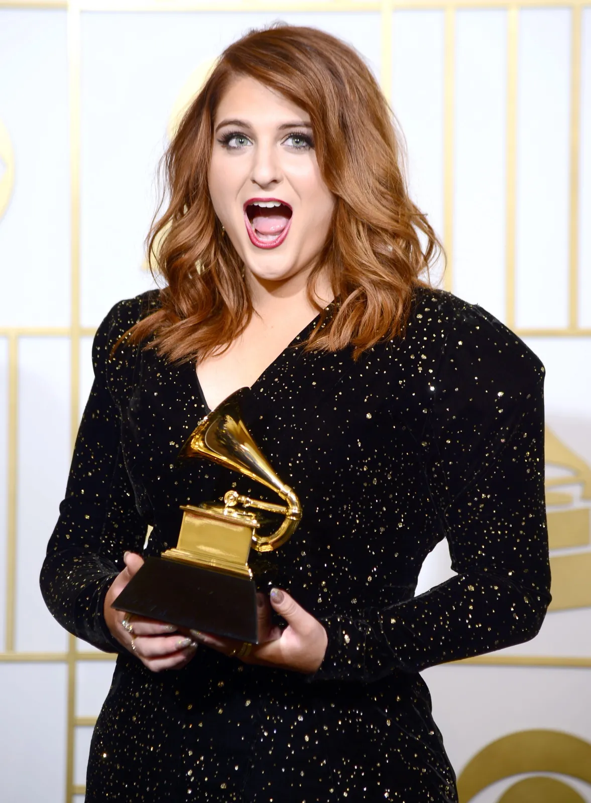 8740627-meghan-trainor.jpg