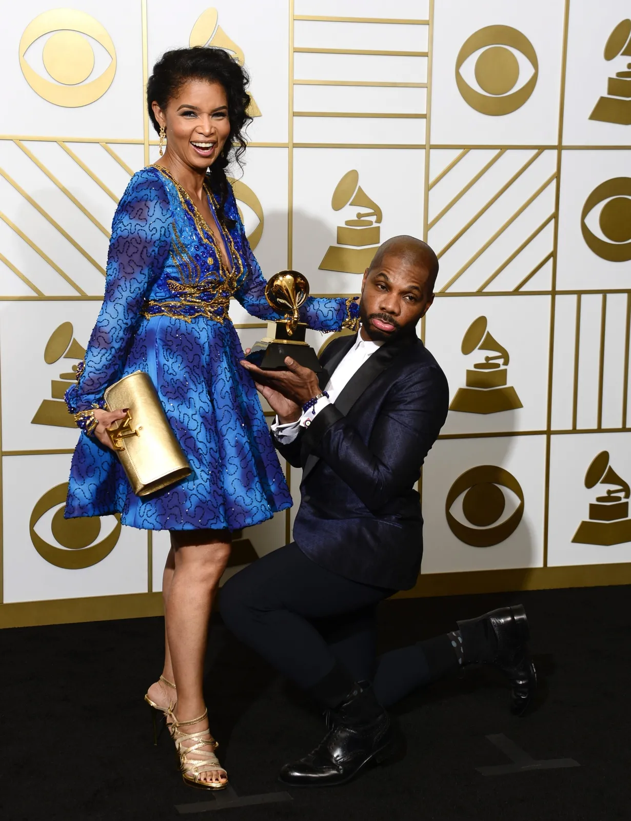 8740851-kirk-franklin.jpg