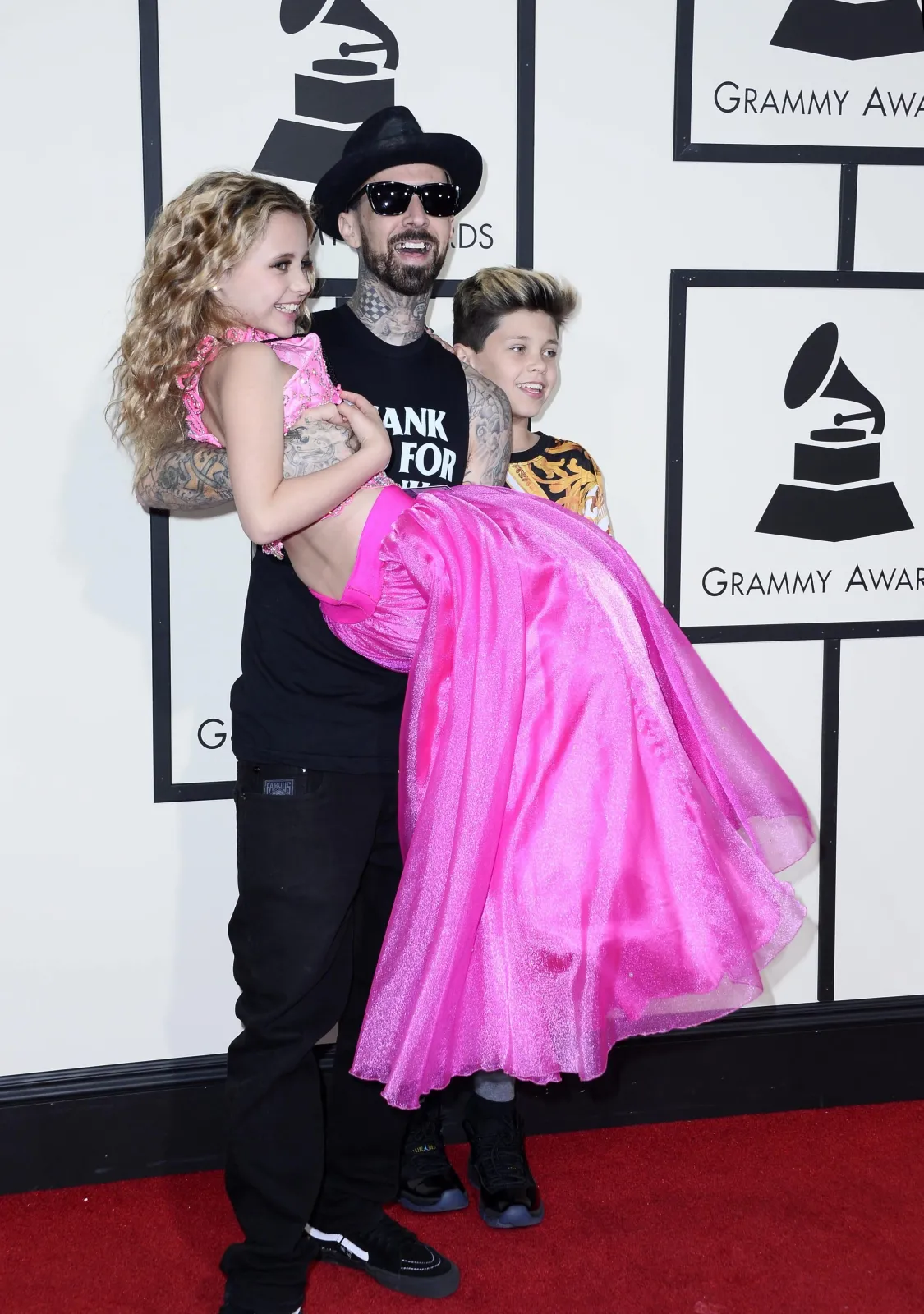 8742635-travis-barker.jpg