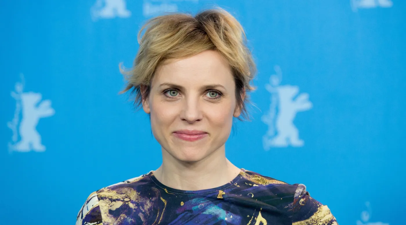 8756728-julia-kijowska.jpg