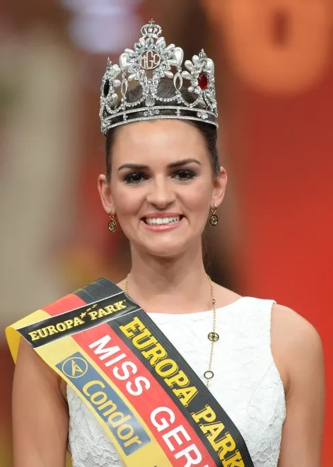 8759373-lena-broeder.jpg