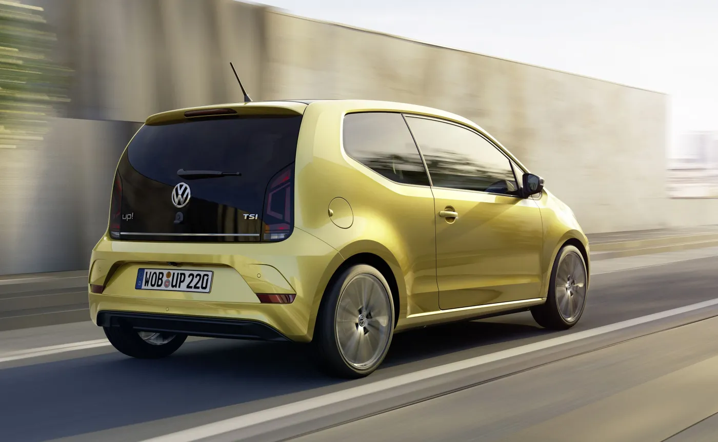 8765812-volkswagen-up.jpg