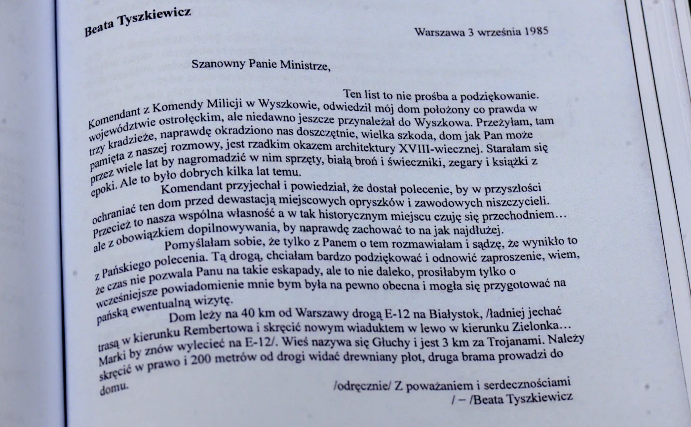 8770847-dokumenty-ipn.jpg