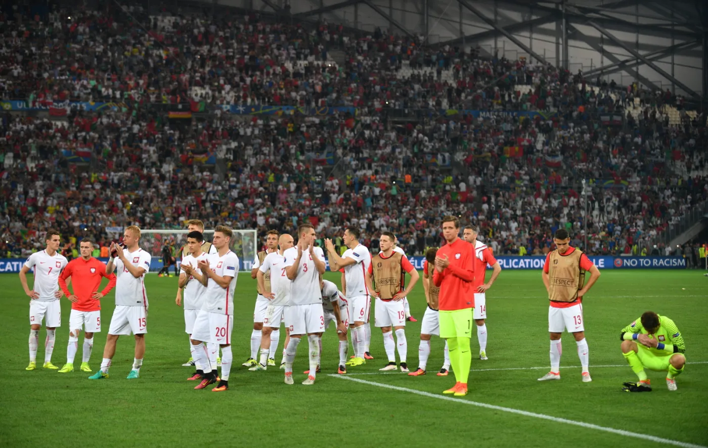 To był czarny czwartek dla polskiej piłki nożnej. Przegrała nie tylko kadra Nawałki