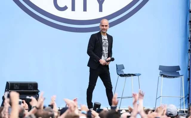 Liga angielska: 6000 fanów Manchesteru City powitało Pepa Guardiolę
