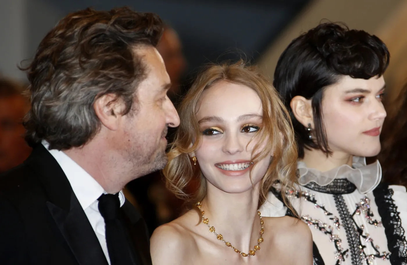 9042599-lily-rose-depp.jpg