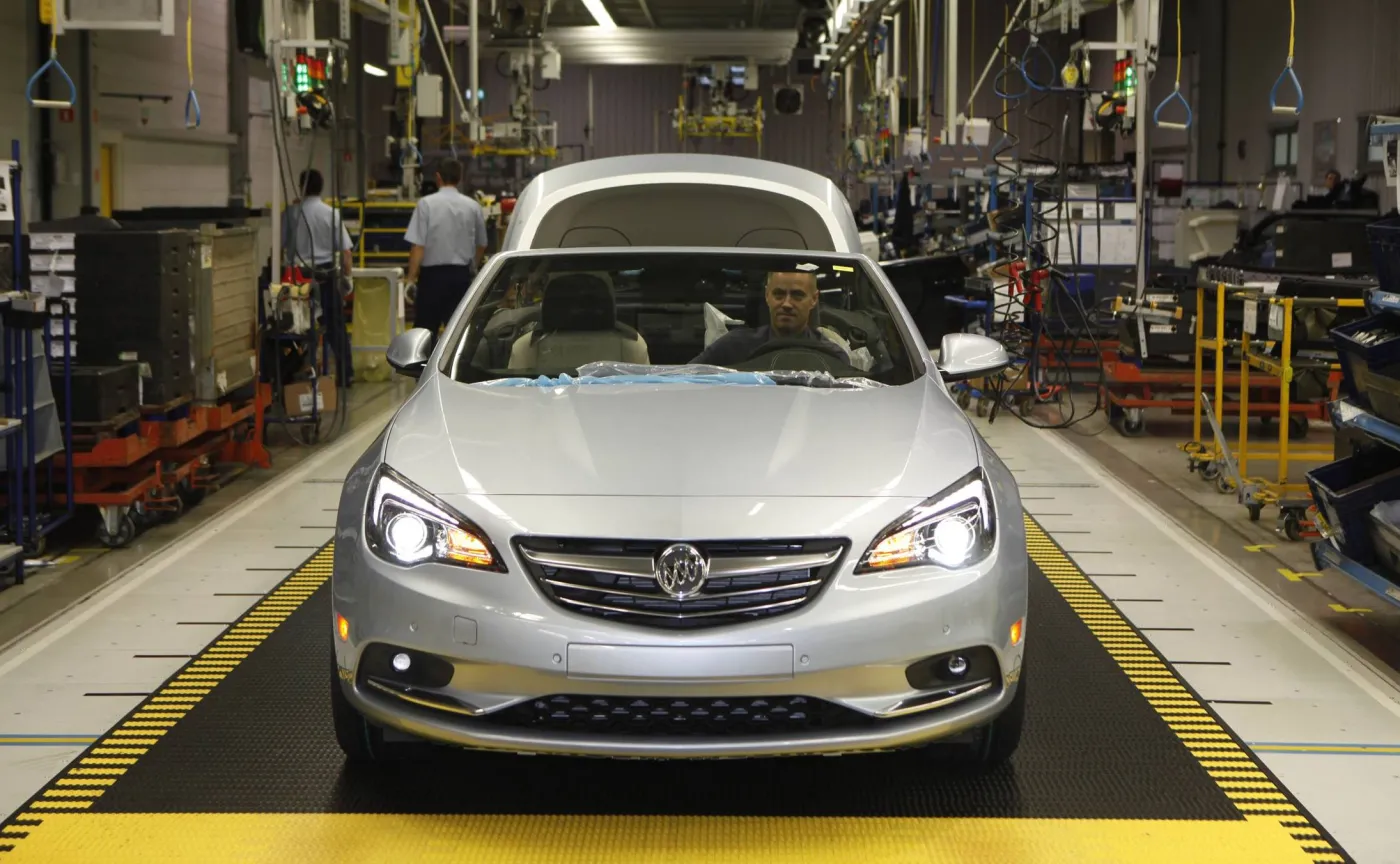 9069265-buick-cascada.jpg