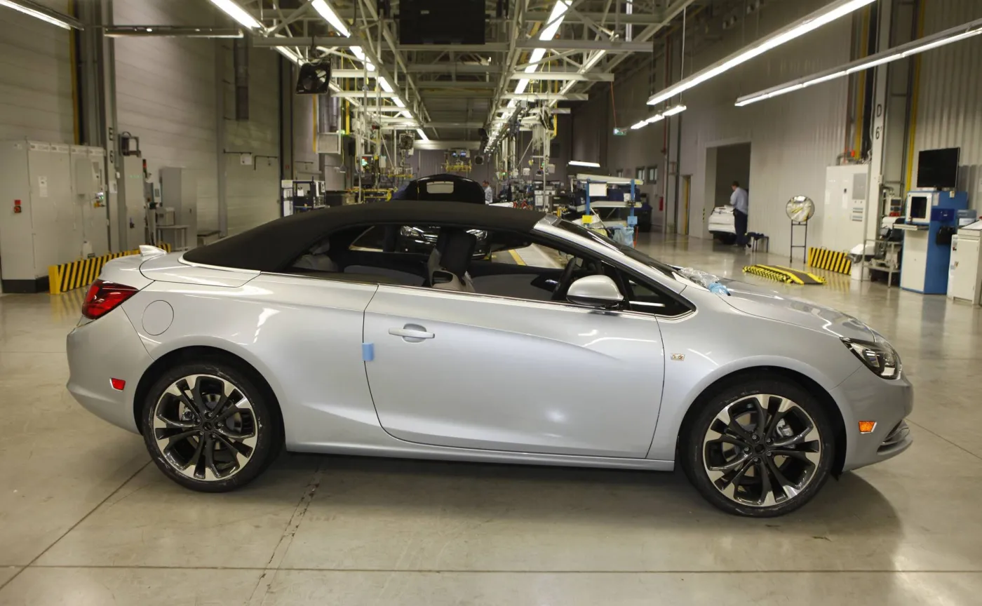 9069297-buick-cascada.jpg