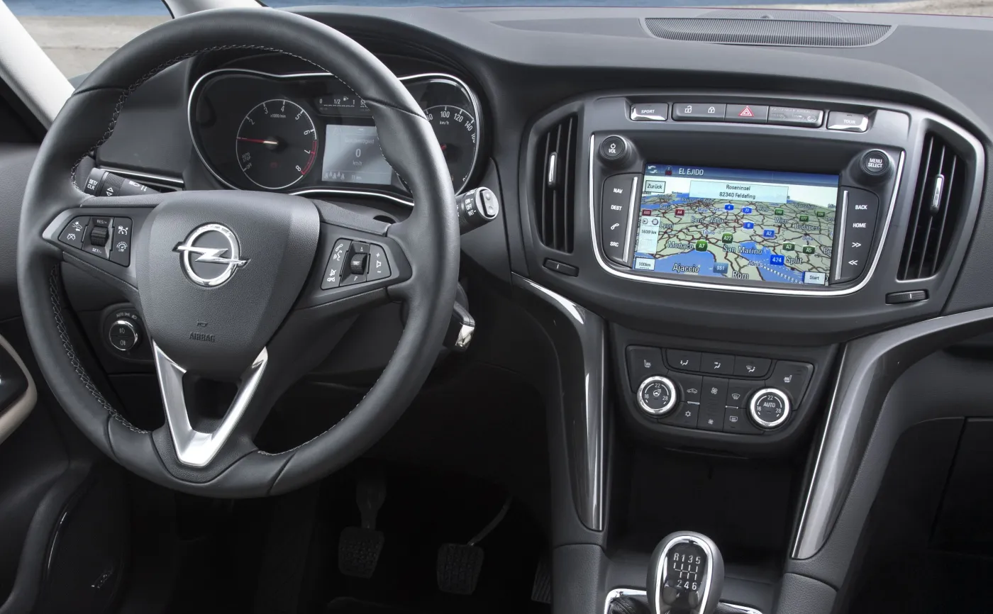 9103782-opel-zafira.jpg