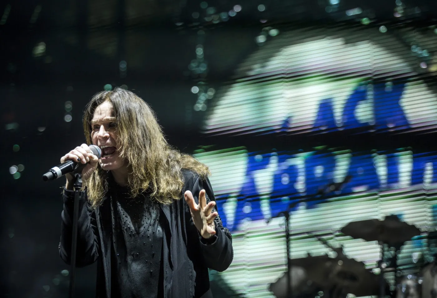9106694-black-sabbath.jpg