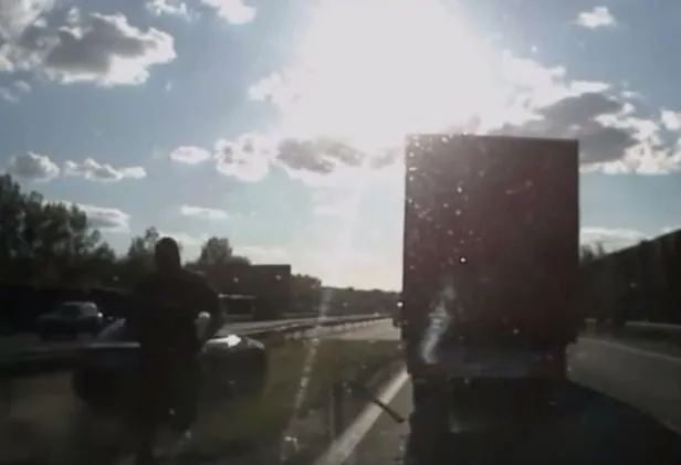 Bójka na A4