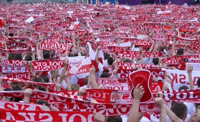 Wysokie koszty wyjazdu na mundial do Kataru nie odstraszają polskich kibiców