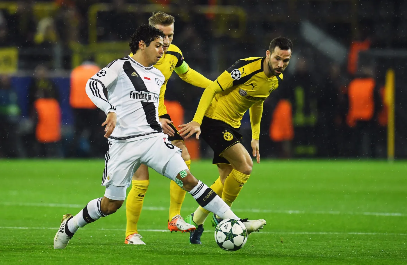 9637503-borussia-legia.jpg