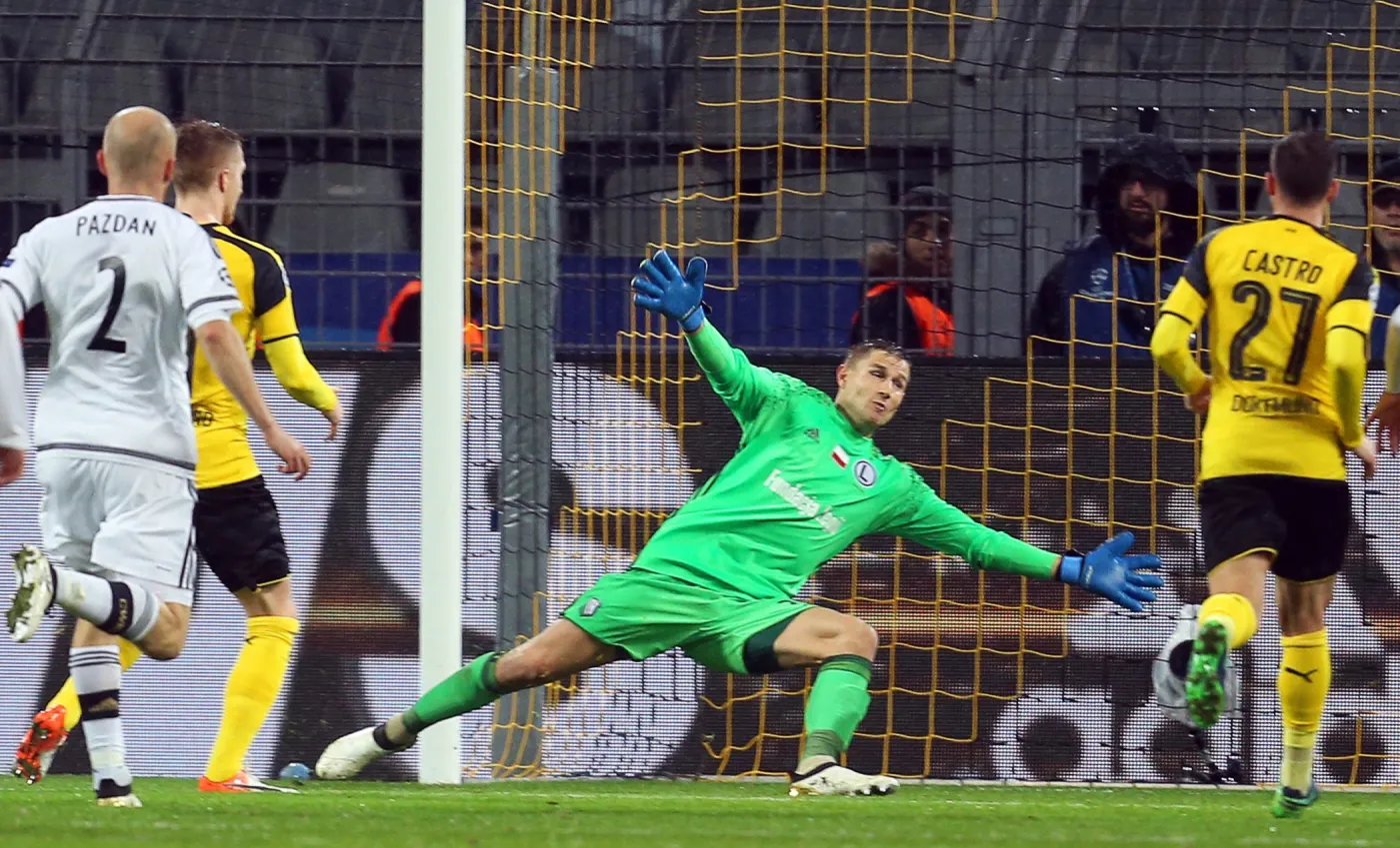 9637663-borussia-legia.jpg