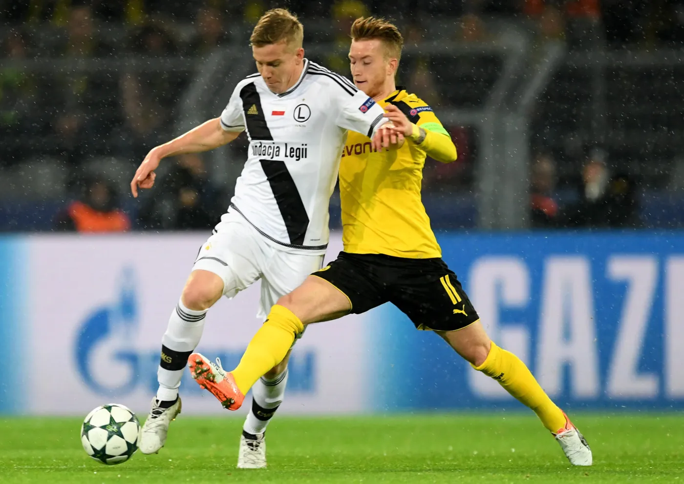 9637791-borussia-legia.jpg