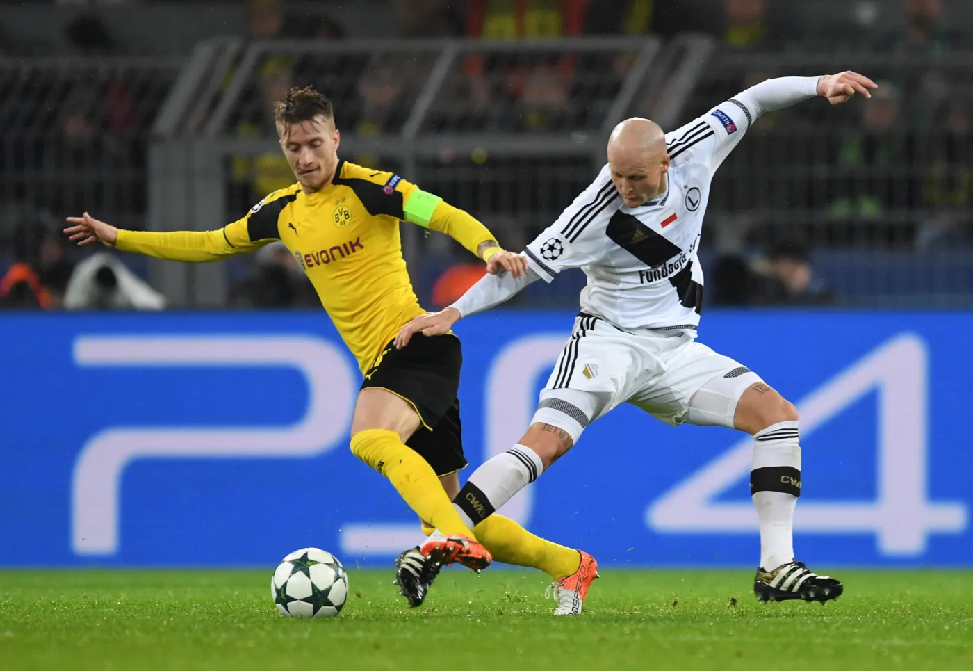 9637983-borussia-legia.jpg