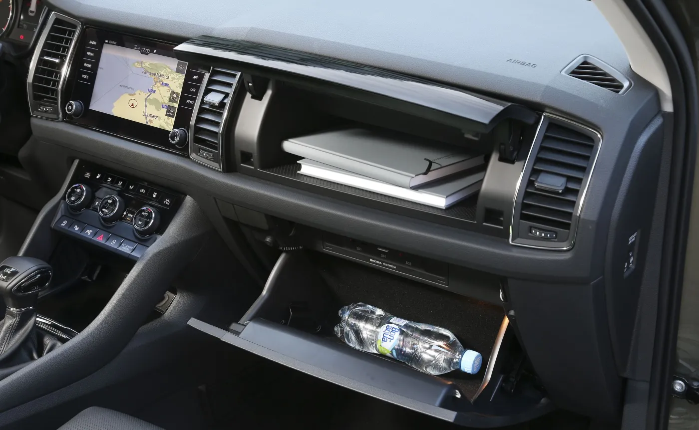 Skoda kodiaq jest naszpikowna schowkami