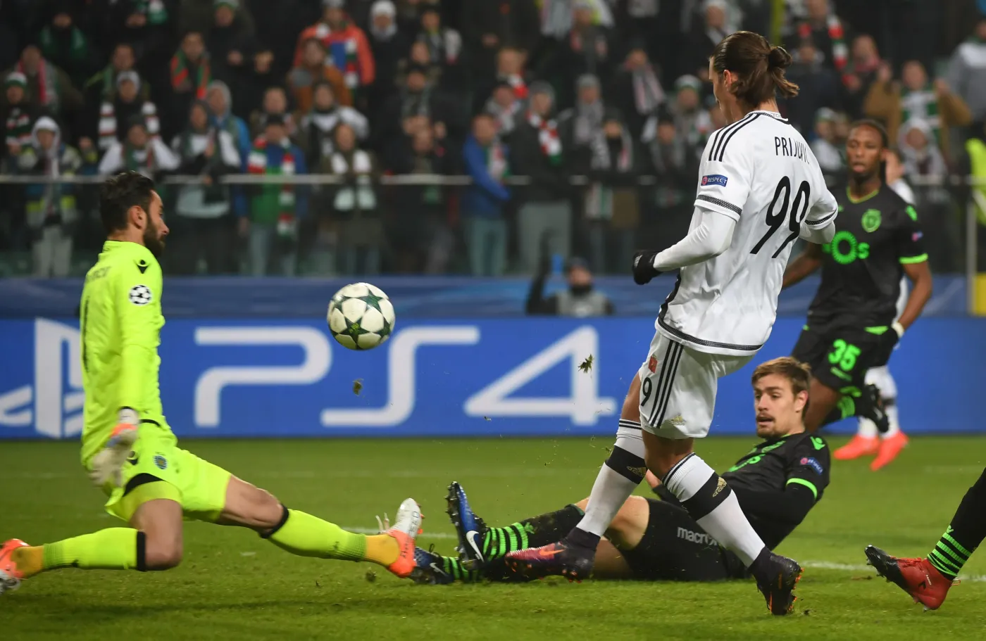 9682913-legia-sporting.jpg