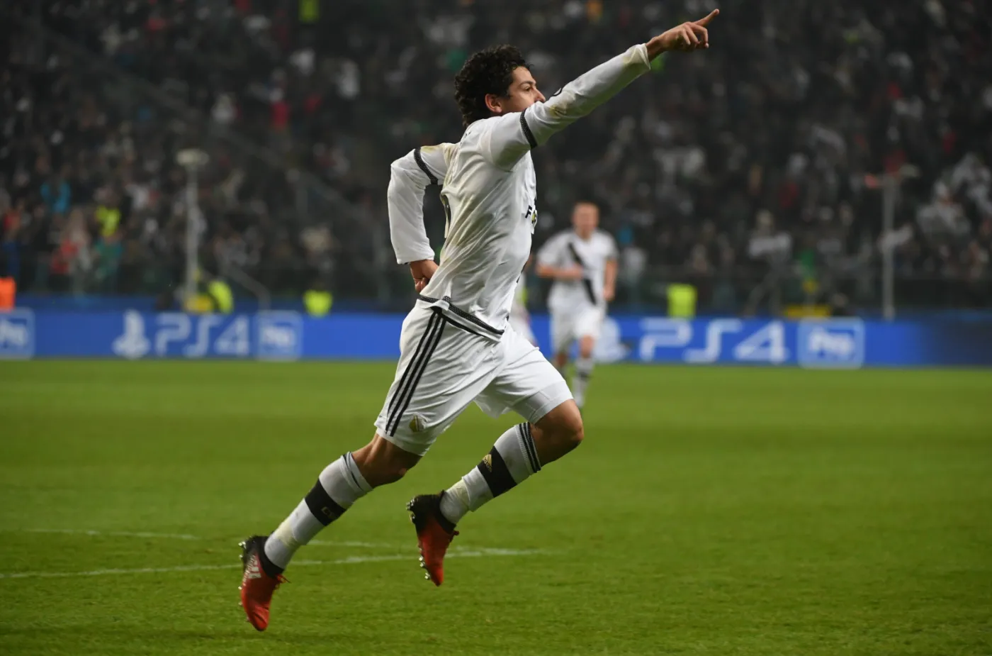 9683169-legia-sporting.jpg