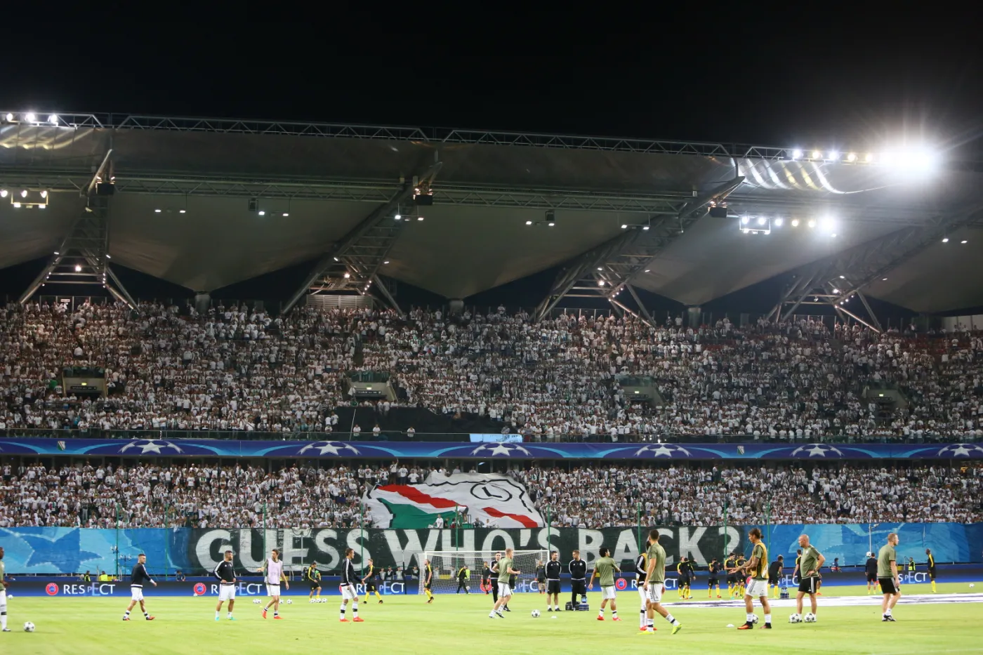 9446091-legia-borussia.jpg