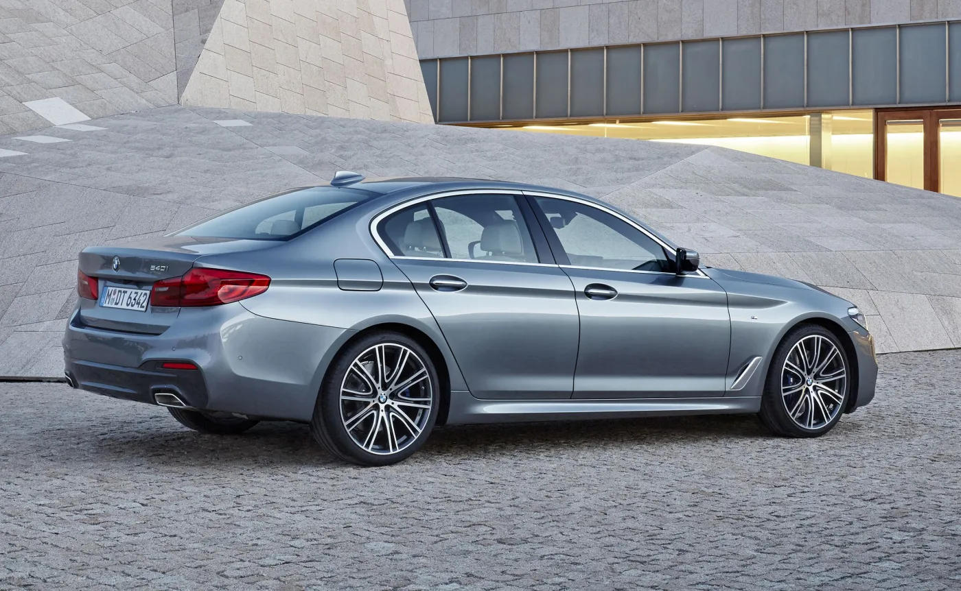 9532418-bmw-serii-5.jpg