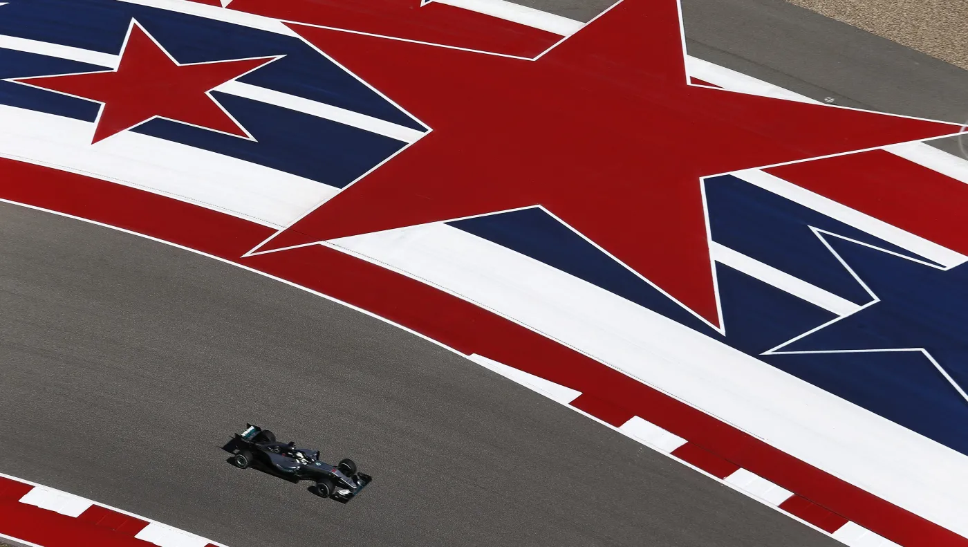 Formuła 1: Hamilton i Rosberg najszybsi na treningach w Austin