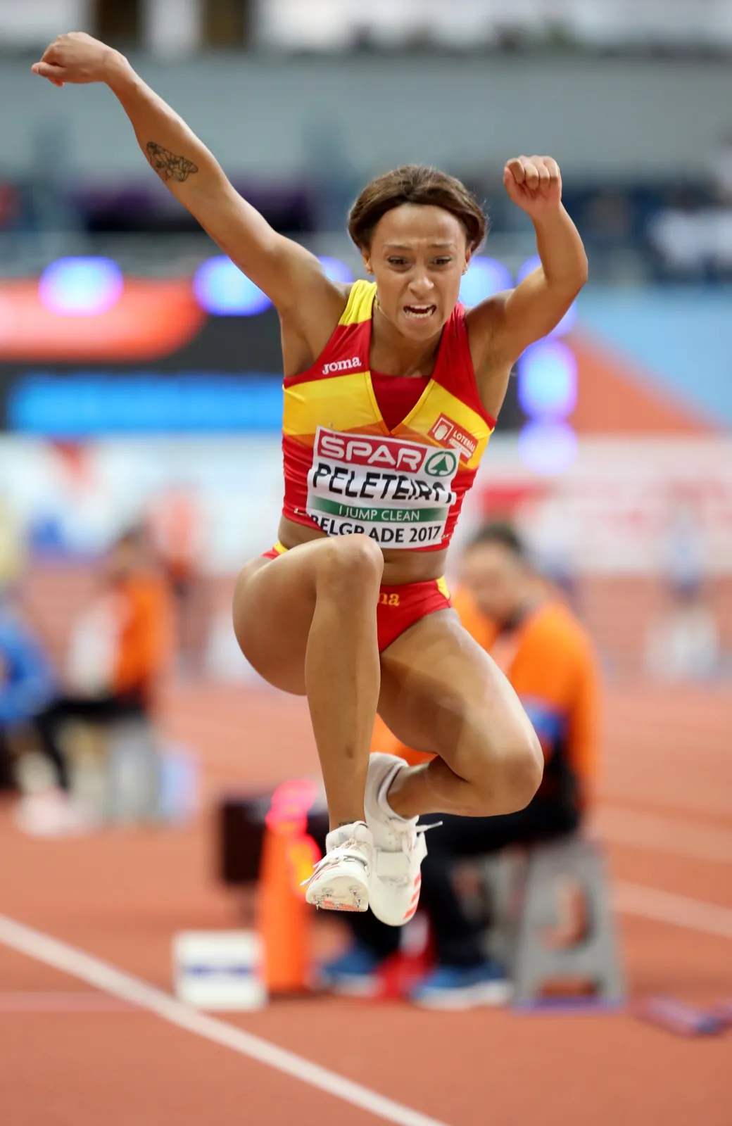 9944123-ana-peleteiro.jpg