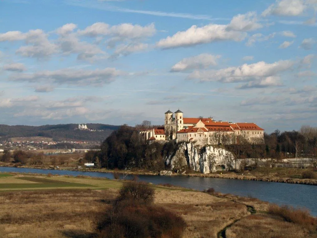 9977232-tyniec-fot-a.jpg