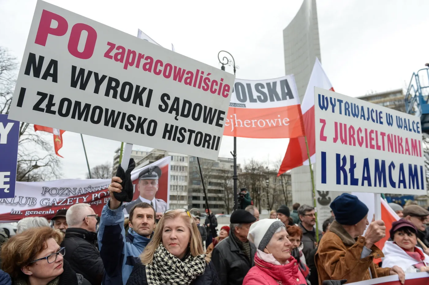10001261-manifestacja.jpg